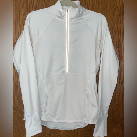 ✨ ATHLETA ✨ plush tech half zip pullover long sleeve with mesh neck inset - Picture 2 of 8